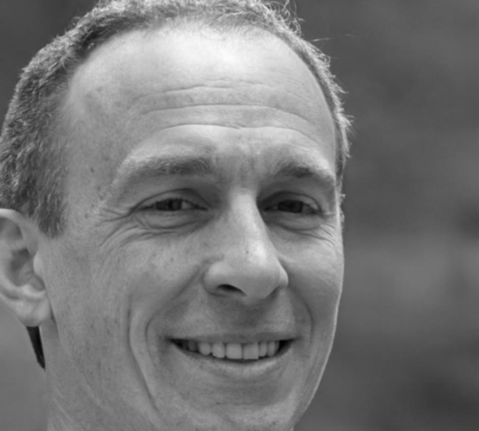 Teamarbeit bei voltrenisqa – persönliche Betreuung steht im Mittelpunkt